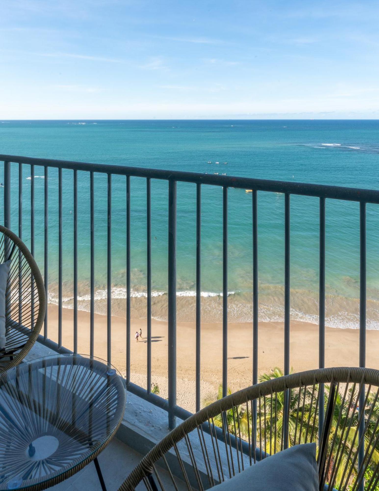 Ocean View Deluxe Suite: Pvt. Beach & Pool San Juan Exterior photo
